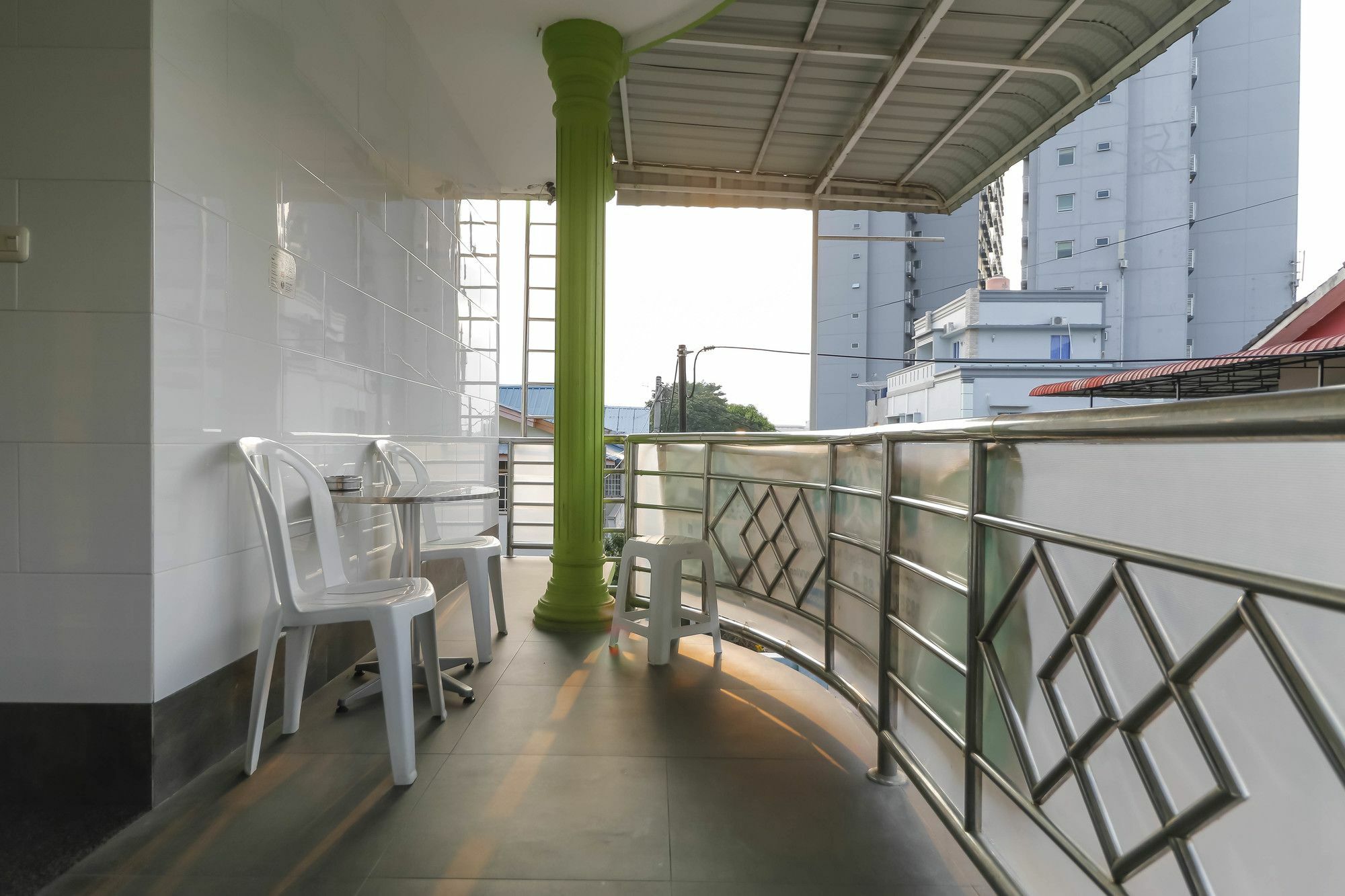 Hotel Reddoorz Near Nagoya Hill Batam Exterior foto
